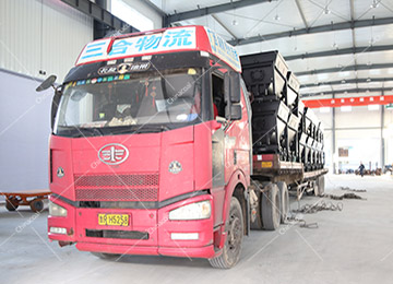 China Coal Group Sent A Batch Of Bucket-Tipping Mine Car To Gansu Province