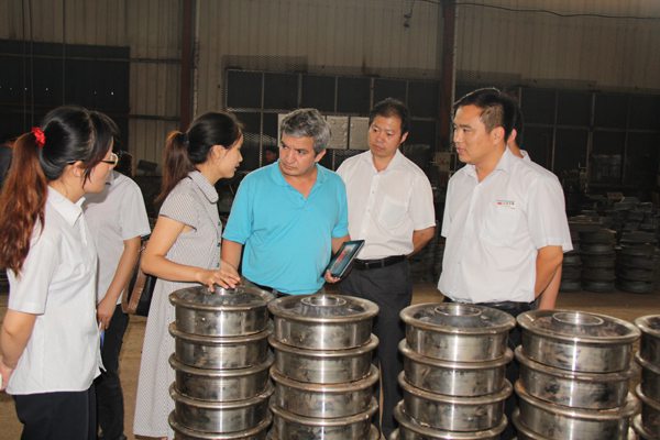 Ecuador Mining Companies Clients Come To Shandong China Coal Group To Visit and Purchase