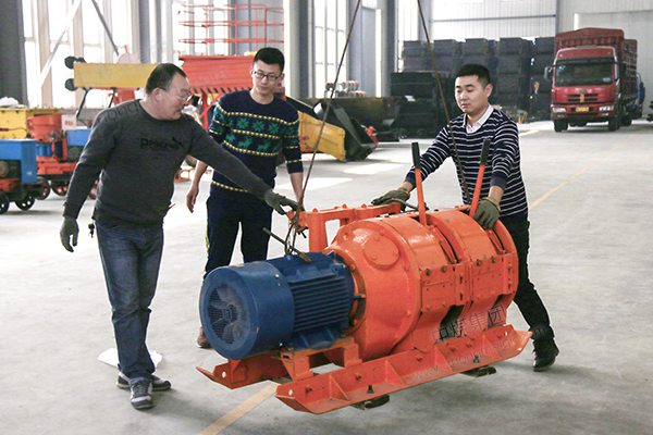Mining Equipment of Shandong China Coal Group International Trade Company Send to Russia