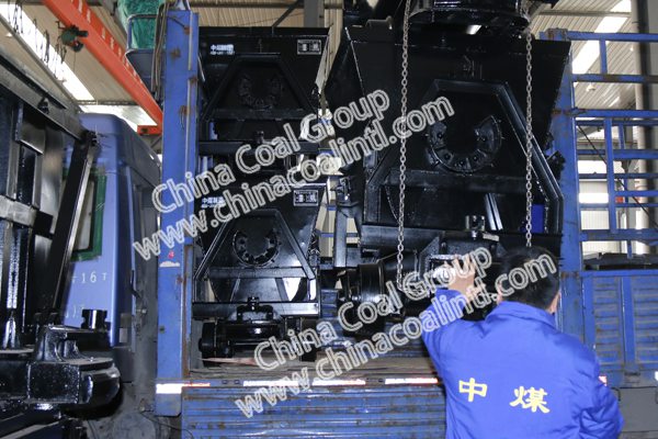 A Batch of Bucket-tipping Mine Cars of China Coal Group Sent to Hongchang, Gansu Province