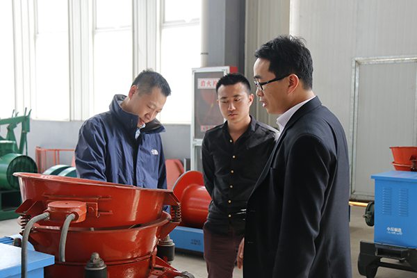 Warmly Welcome Merchants from Jinan to Visit China Coal Group for Purchasing Shotcrete Machine