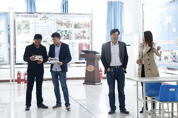 Warmly Welcome Merchants from Xuzhou to China Coal Group for Purchasing Intelligent Robots