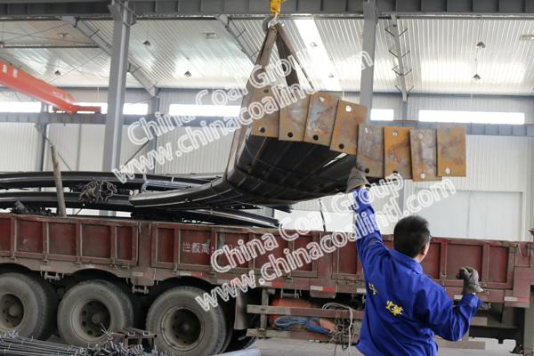 100 Sets Mining U Steel Supports of China Coal Group Sent to Thailand By Huangdao Port