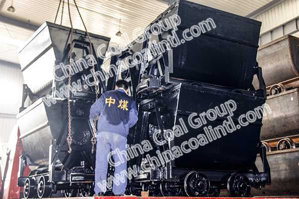  A Batch of Bucket-tipping Mine Cars Sent to Vietnam by Guangxi Province