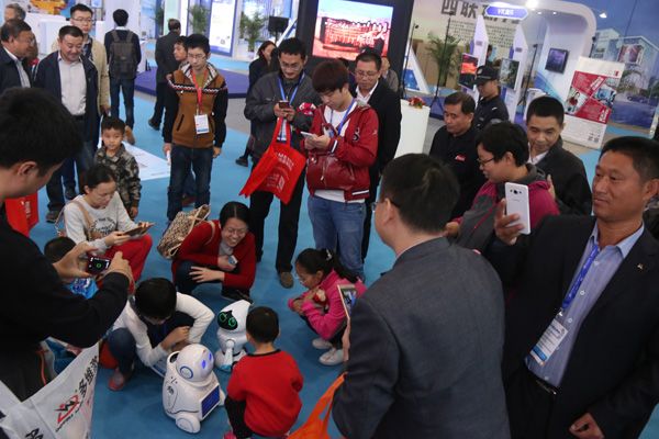 China Coal Group Exhibition Booth In Jining Pavilion at IT Expo--Bursting with Popularity and Orders Boomed