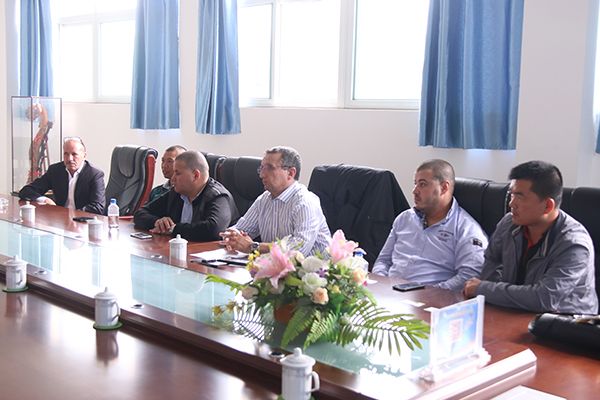 Warmly Welcome Algerian Merchants to Visit China Coal Group to Purchase Equipment Warmly Welcome Algerian Merchants to Visit China Coal Group to Purchase Equipment