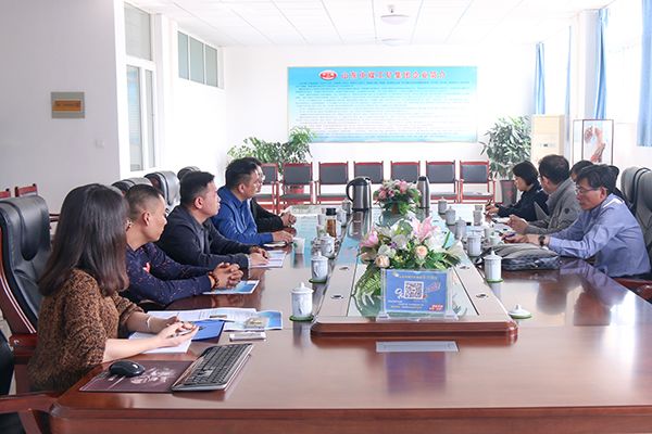 A Warm Welcome to Businessmen from South Korea to China Coal Group for Purchasing Coal Shearer A Warm Welcome to Businessmen from South Korea to China Coal Group for Purchasing Coal Shearer