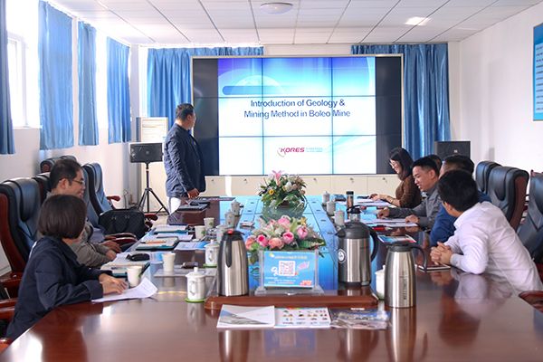 A Warm Welcome to Businessmen from South Korea to China Coal Group for Purchasing Coal Shearer A Warm Welcome to Businessmen from South Korea to China Coal Group for Purchasing Coal Shearer
