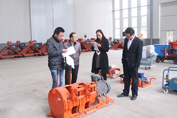 Warmly Welcome Zoucheng Merchants Visit China Coal Group to Purchase Equipment