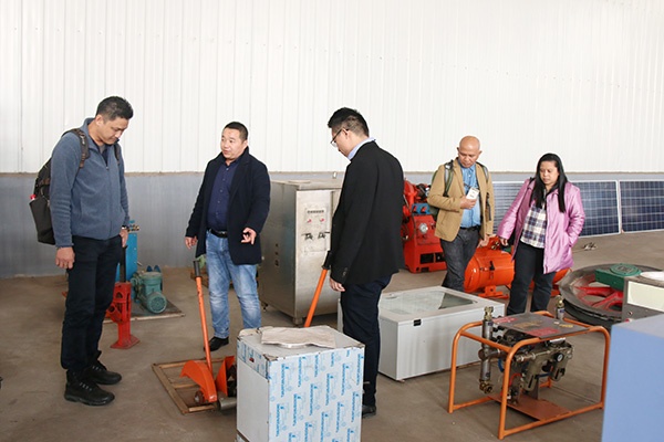 A Warm Welcome to Malaysian Businessmen to China Coal Group for Purchasing Railway Equipment