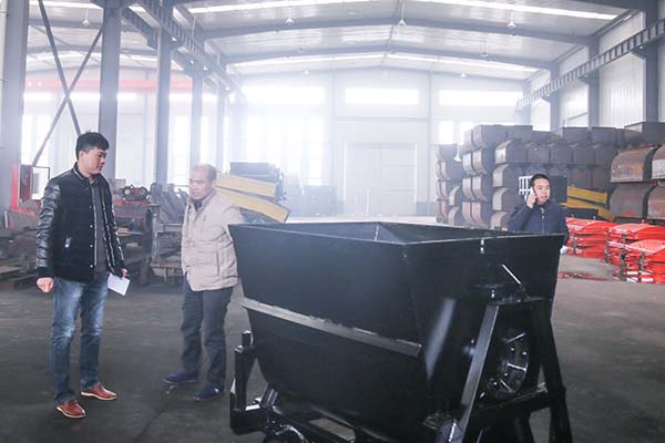 Warmly Welcome Guizhou Businessmen to Visit Shandong China Coal Group for Purchasing