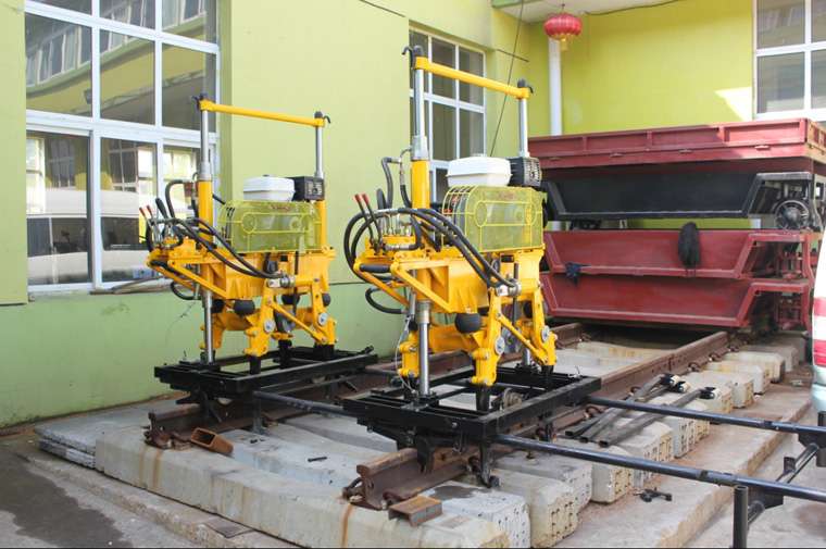 XYD-2 Hydraulic Ballast Tamping Machine