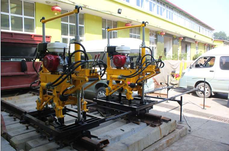 XYD-2 Hydraulic Ballast Tamping Machine