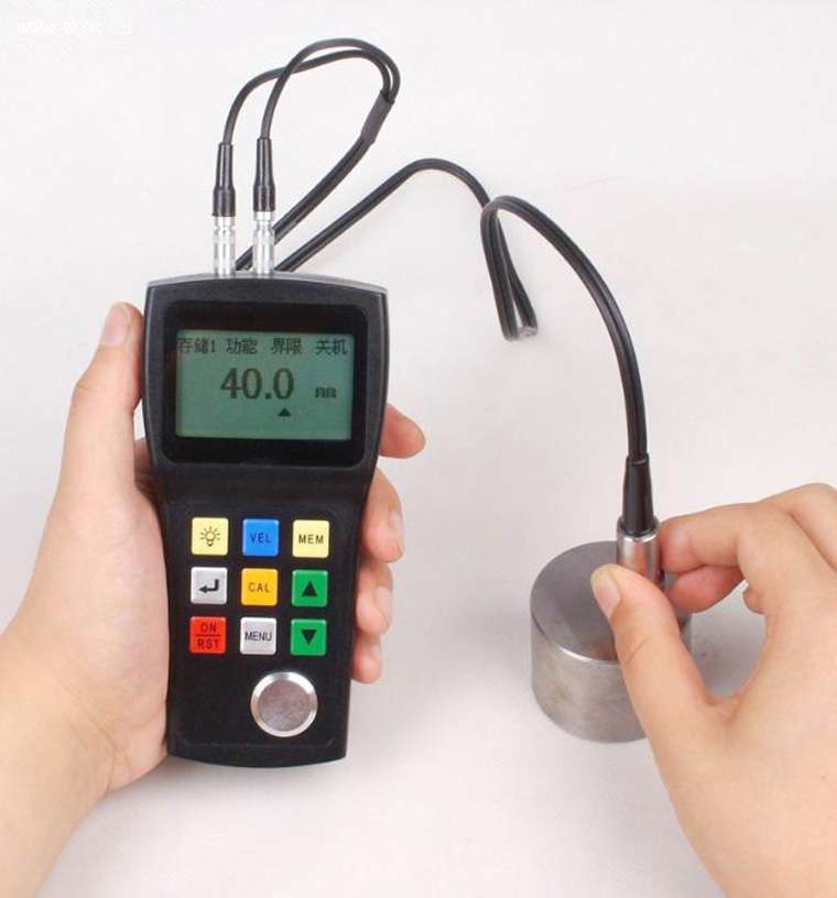 UTG100D Ultrasonic Thickness Gauge