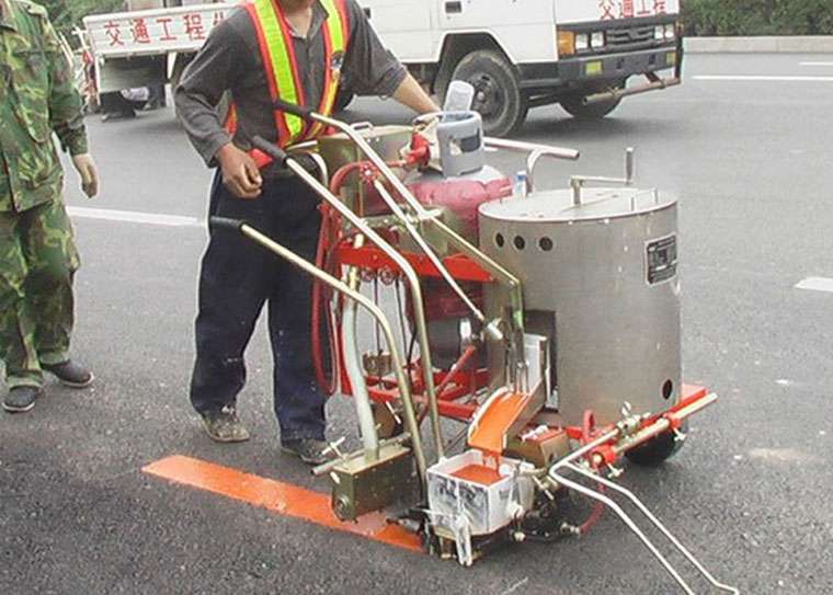 Thermoplastic Road Marking Machine